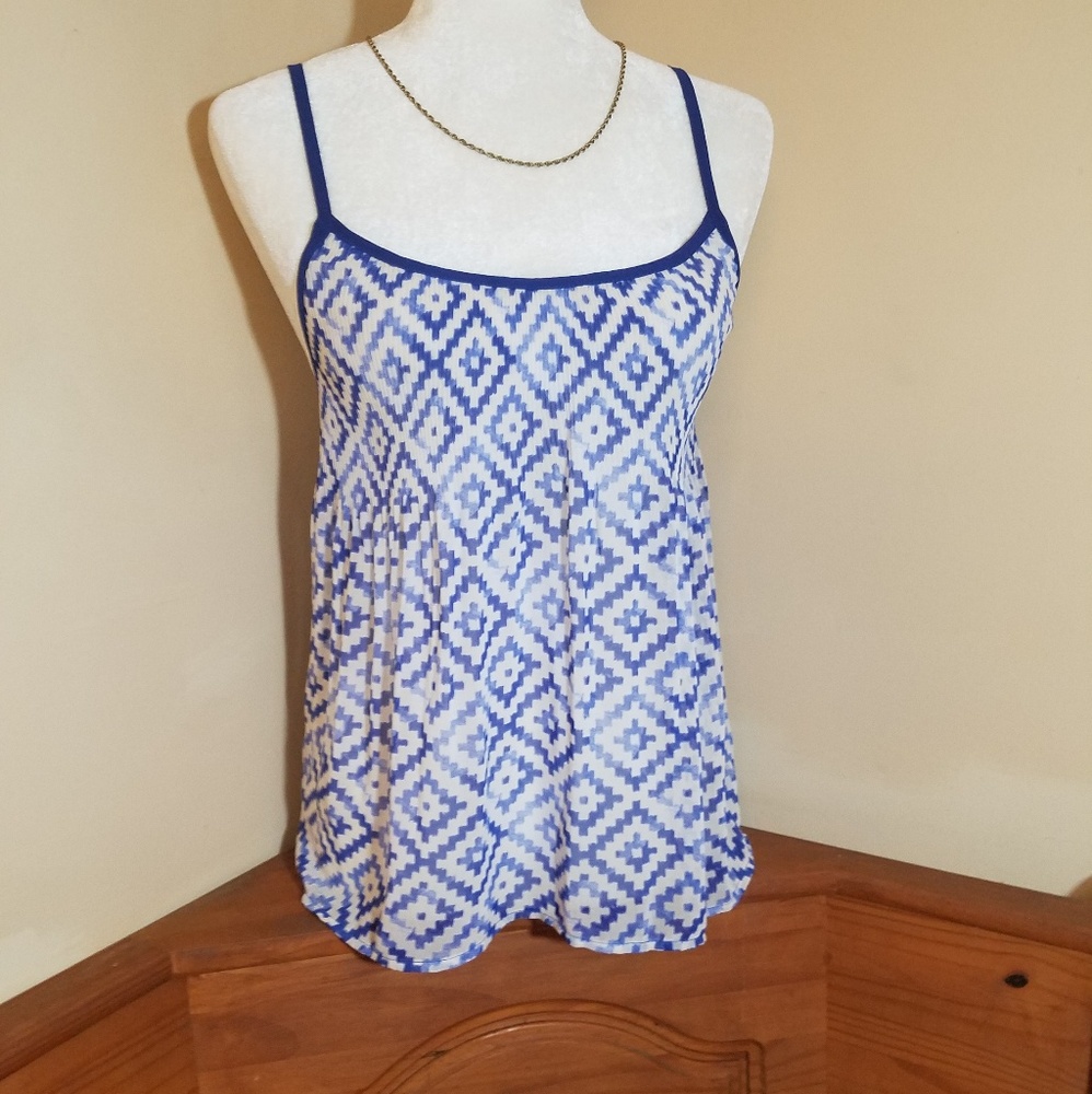 Vera Wang Sheer Sleeveless Blouse Size M